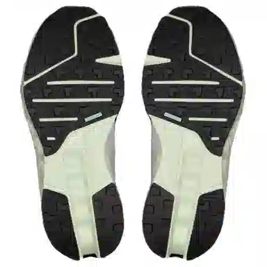 On Cloudsurfer Trail