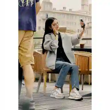 New Balance 327 Light Beige