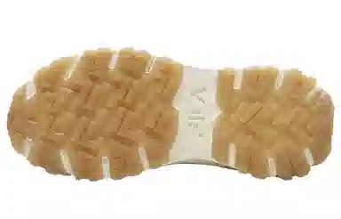 WHITE MOUNTAINEERING x FILA SKY RUNNER