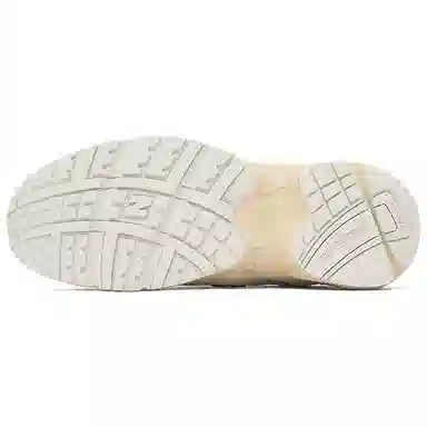 New Balance 725 White