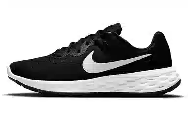 Nike Revolution 6