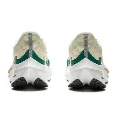 LiNing Feidian 4 Challenger