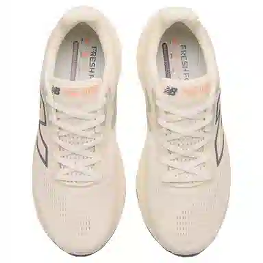 New Balance 1080 v14