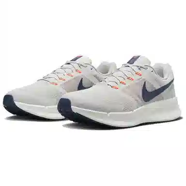 Nike Run Swift 3