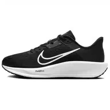 Nike Quest 6