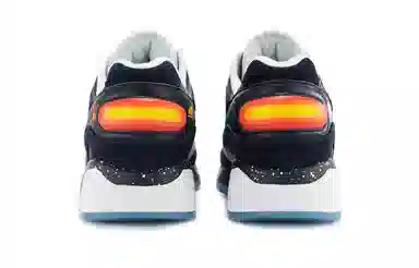 Saucony Shadow 6000 Christmas Edition