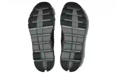 On Cloudflow 4 Black