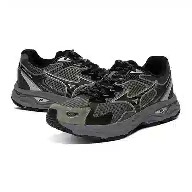 Mizuno Racer S