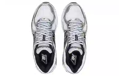 New Balance 860 Black Silver