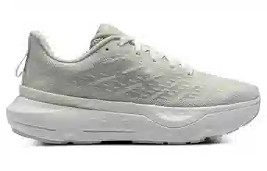 Under Armour Infinite 1