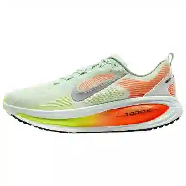 Nike Vomero 18 Green Orange