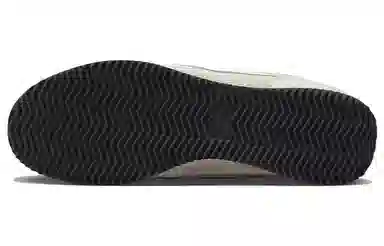 Nike Cortez "Light Orewood Brown"