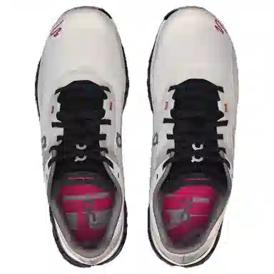 On Cloudflow 4 Distance LTD