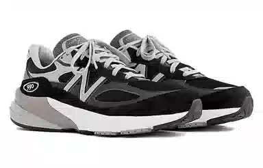 New Balance 990 V6