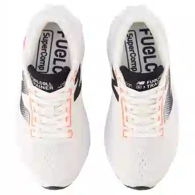 New Balance FuelCell SuperComp Trainer v3 WMNS