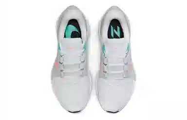 Nike Air Zoom Vomero 16