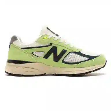 New Balance 990 V4 Green