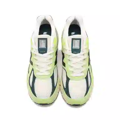 New Balance 990 V4 Green