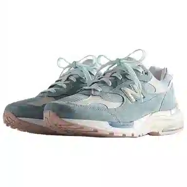 KITH x New Balance 992