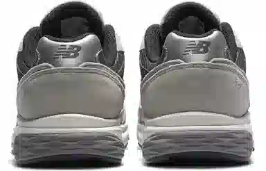 New Balance 880 "Gun Metal"