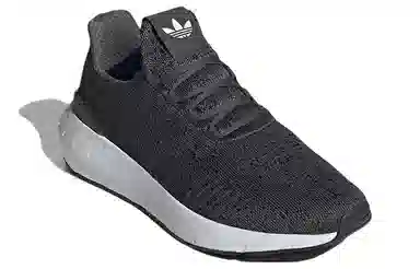 adidas Swift Run 22