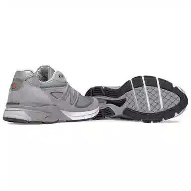 New Balance 990 V4 Grey