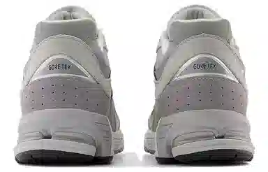 New Balance 2002R Gore-Tex