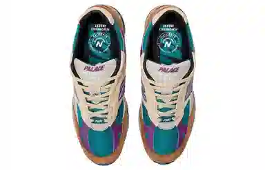 PALACE x New Balance 991