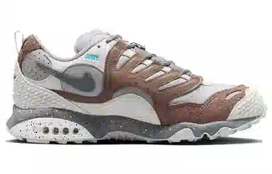 UNDEFEATED x Nike Air Terra Humara