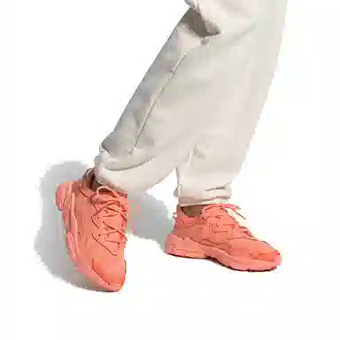 adidas Ozweego