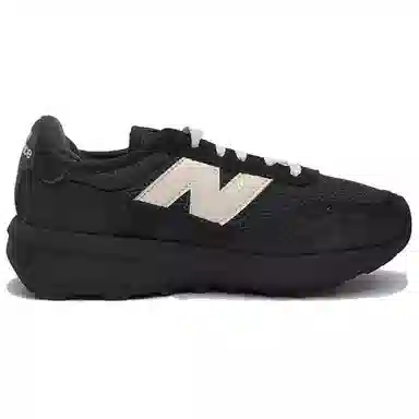 New Balance 370 Black Grey