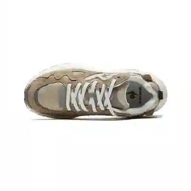 Le Coq Sportif R Series