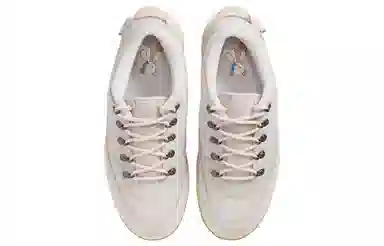 Nike Lahar Low "Teddy Bear"