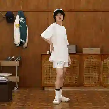 New Balance HUP Beige