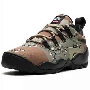 Supreme x Nike SB Darwin Low Brown Black