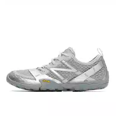 New Balance MT10 Etoile