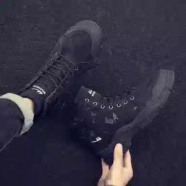 Warrior Martin Boots Black