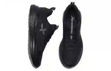 特步 行云 减震回弹轻便 减震防滑耐磨透气 低帮 跑步鞋 男款 黑色