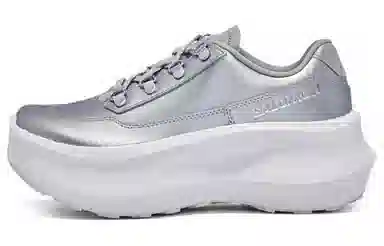 COMME des GARONS x SALOMON SR811