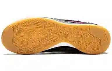 Supreme x Nike SB Gato Black Pink