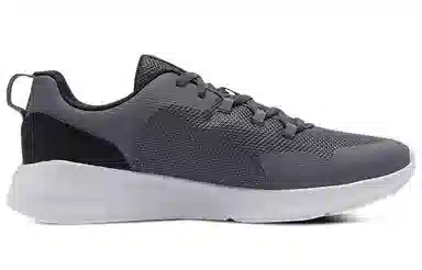 Under Armour Essential