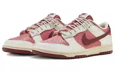 Nike Dunk Low "Valentine’s Day"