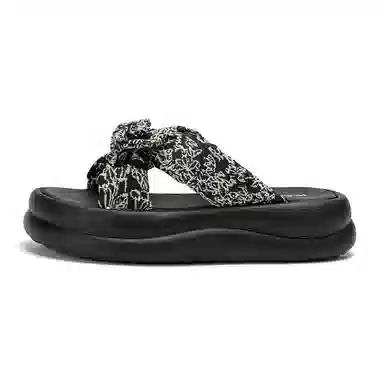 Warrior French Chic Slide Sandals Black Cream
