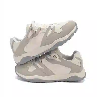 HUANQIU Classic Low Top Sneakers Beige