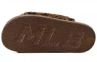 MLB Chunky Mound Fur Monogram