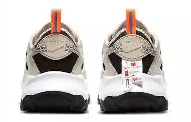 Nike TC 7900 Off-White Black