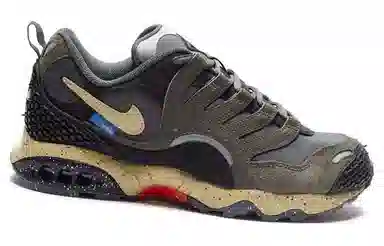 UNDEFEATED x Nike Air Terra Humara "Olive"