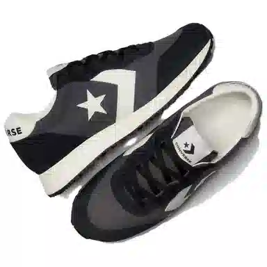 Converse Omega Trainer