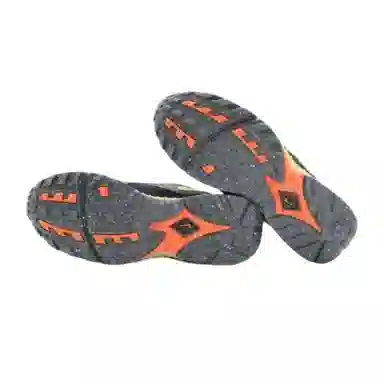 UNDEFEATED x Nike Air Terra Humara "Olive"