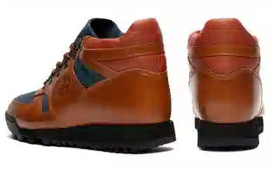 New Balance Rainier Brown